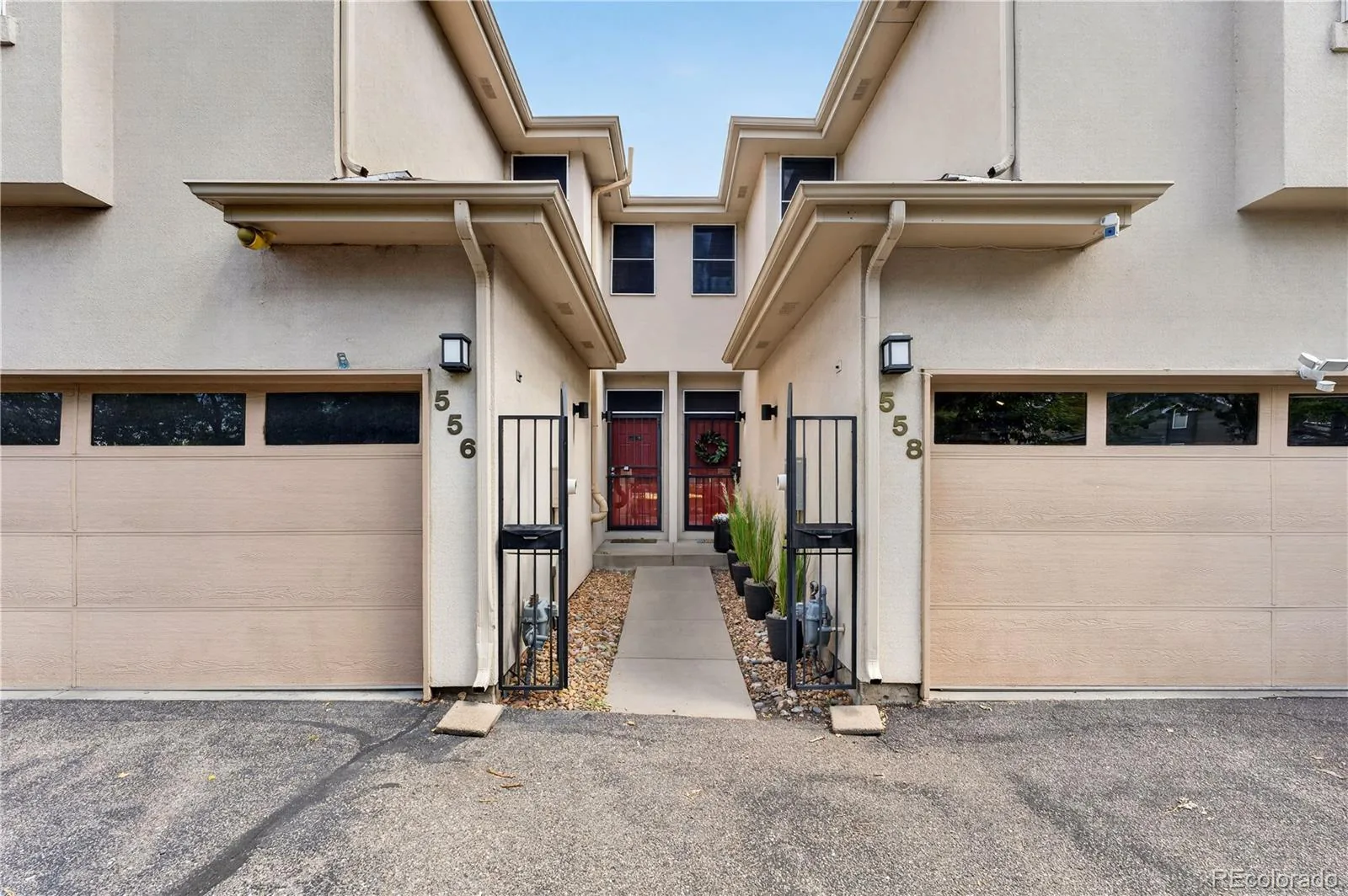 558 S Elm Street Denver CO 80246 | MLS #REC4028342 08282026151813 1600 1