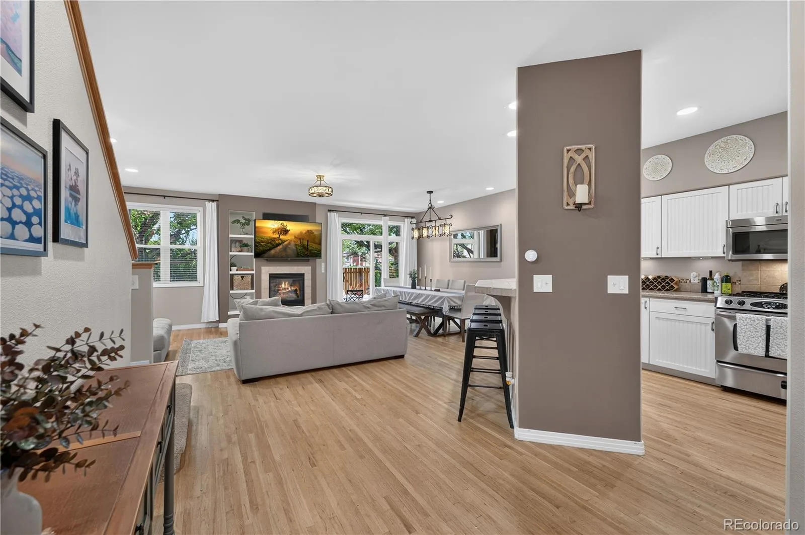 558 S Elm Street Denver CO 80246 | MLS #REC4028342 08282026151813 1600 12