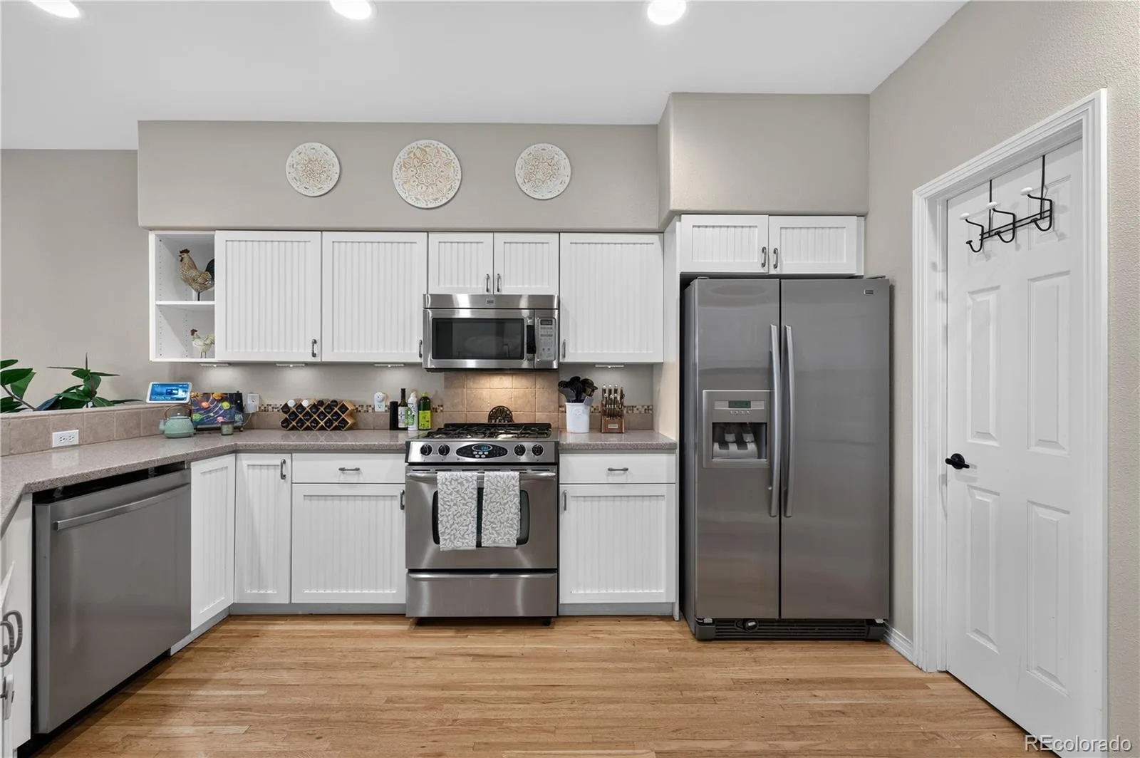 558 S Elm Street Denver CO 80246 | MLS #REC4028342 08282026151813 1600 14