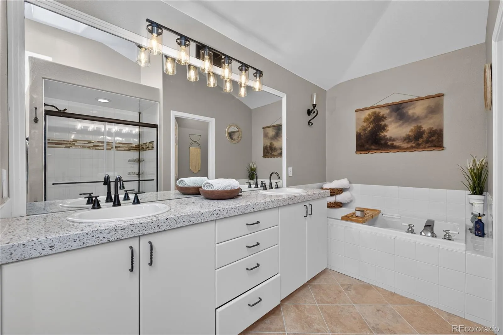 558 S Elm Street Denver CO 80246 | MLS #REC4028342 08282026151813 1600 19