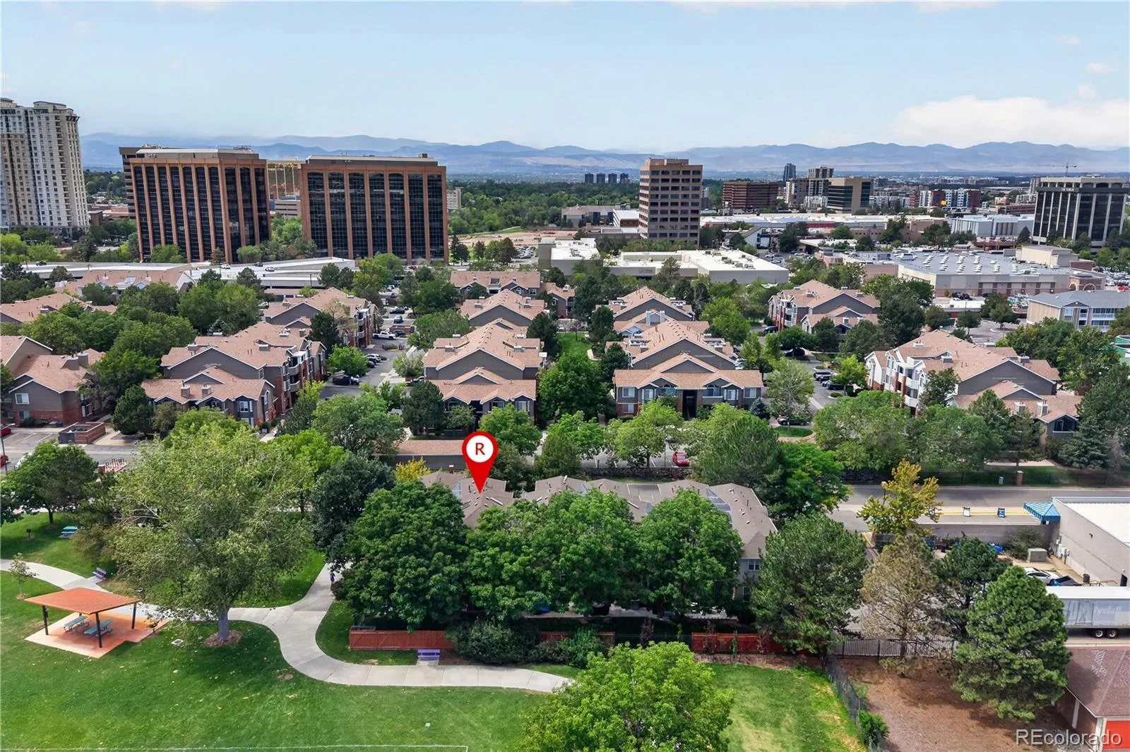 558 S Elm Street Denver CO 80246 | MLS #REC4028342 08282026151813 1600 34