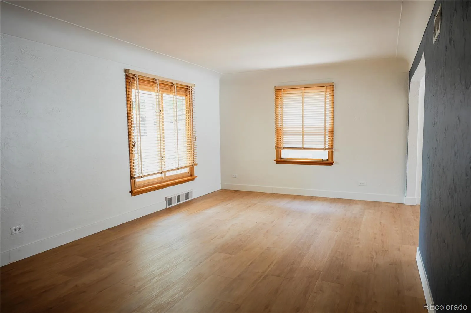 3019 S Logan Street Englewood CO 80113 MLS #REC4029433 06262026170222 1600 3