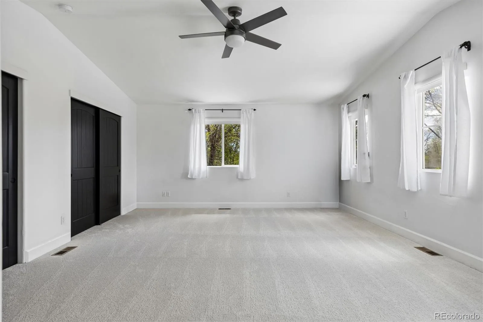 2500 S Jackson Street Denver CO 80210 MLS #REC4030063 06022026210200 1600 32