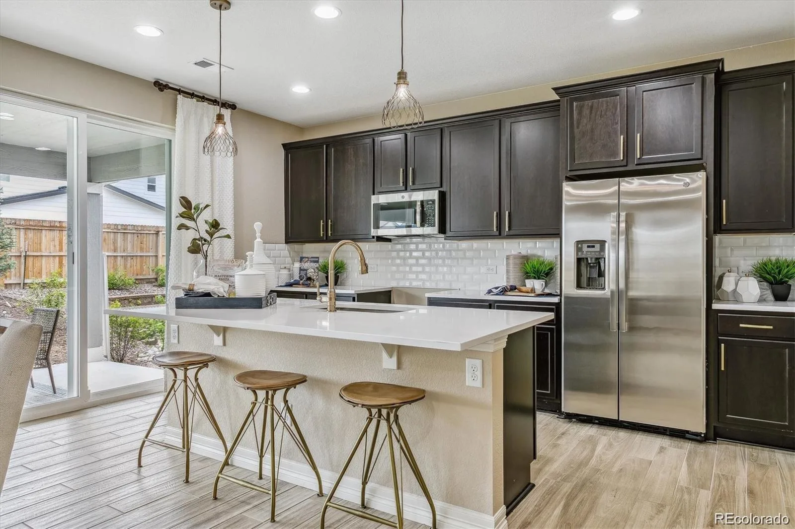 348 Vista Cliff Circle Castle Rock CO 80104 | MLS #REC4031370 08222026063115 1600 8