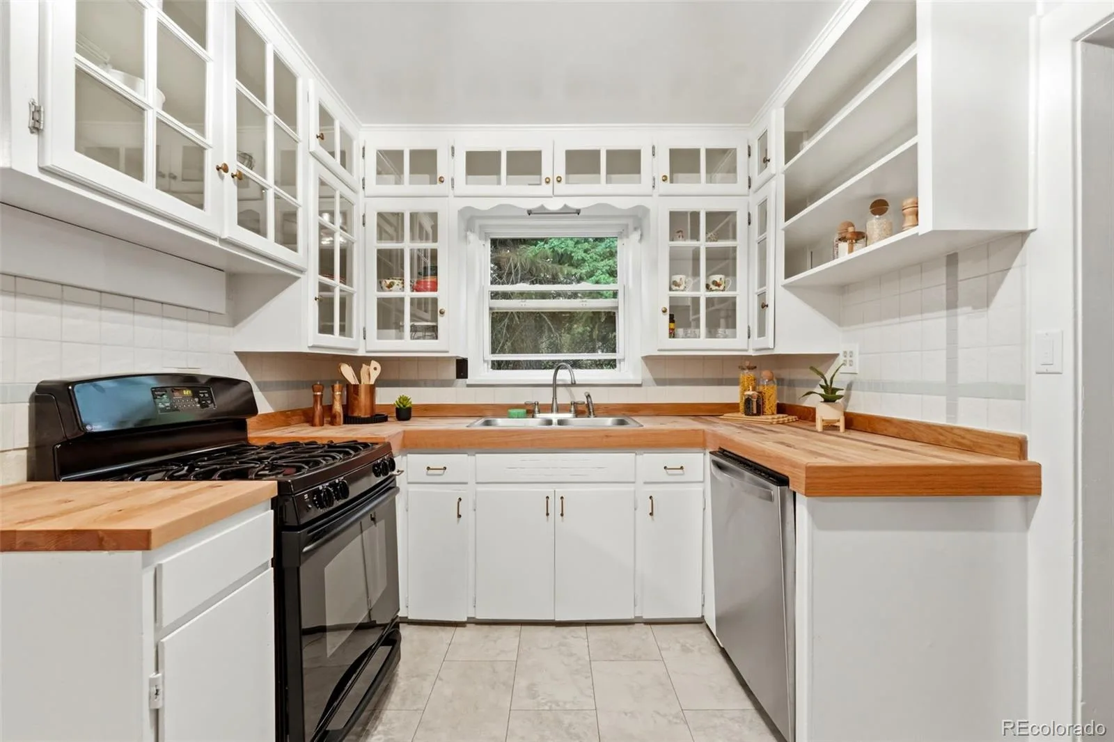 6520 S Windermere Street Littleton CO 80120 | MLS #REC4031666 08142026130324 1600 16