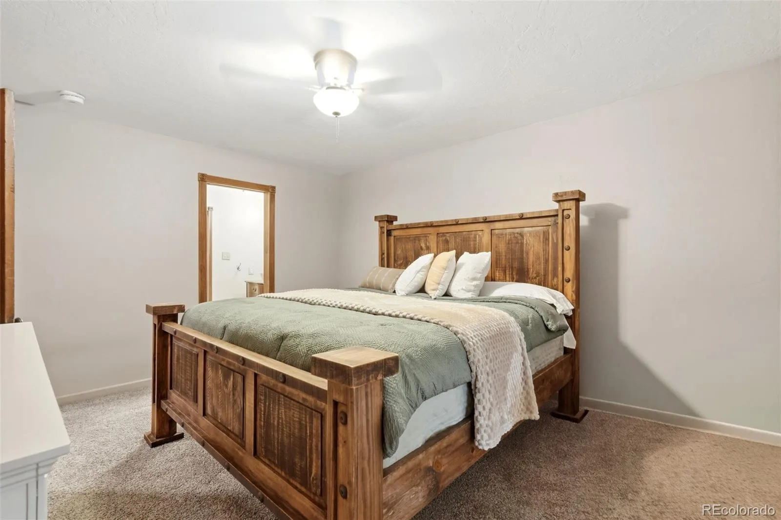 6520 S Windermere Street Littleton CO 80120 | MLS #REC4031666 08142026130324 1600 24