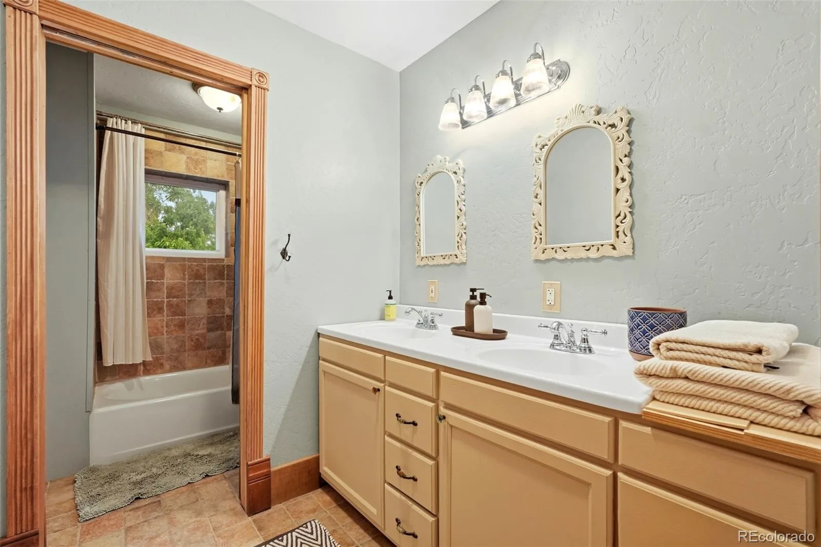 6520 S Windermere Street Littleton CO 80120 | MLS #REC4031666 08142026130324 1600 35