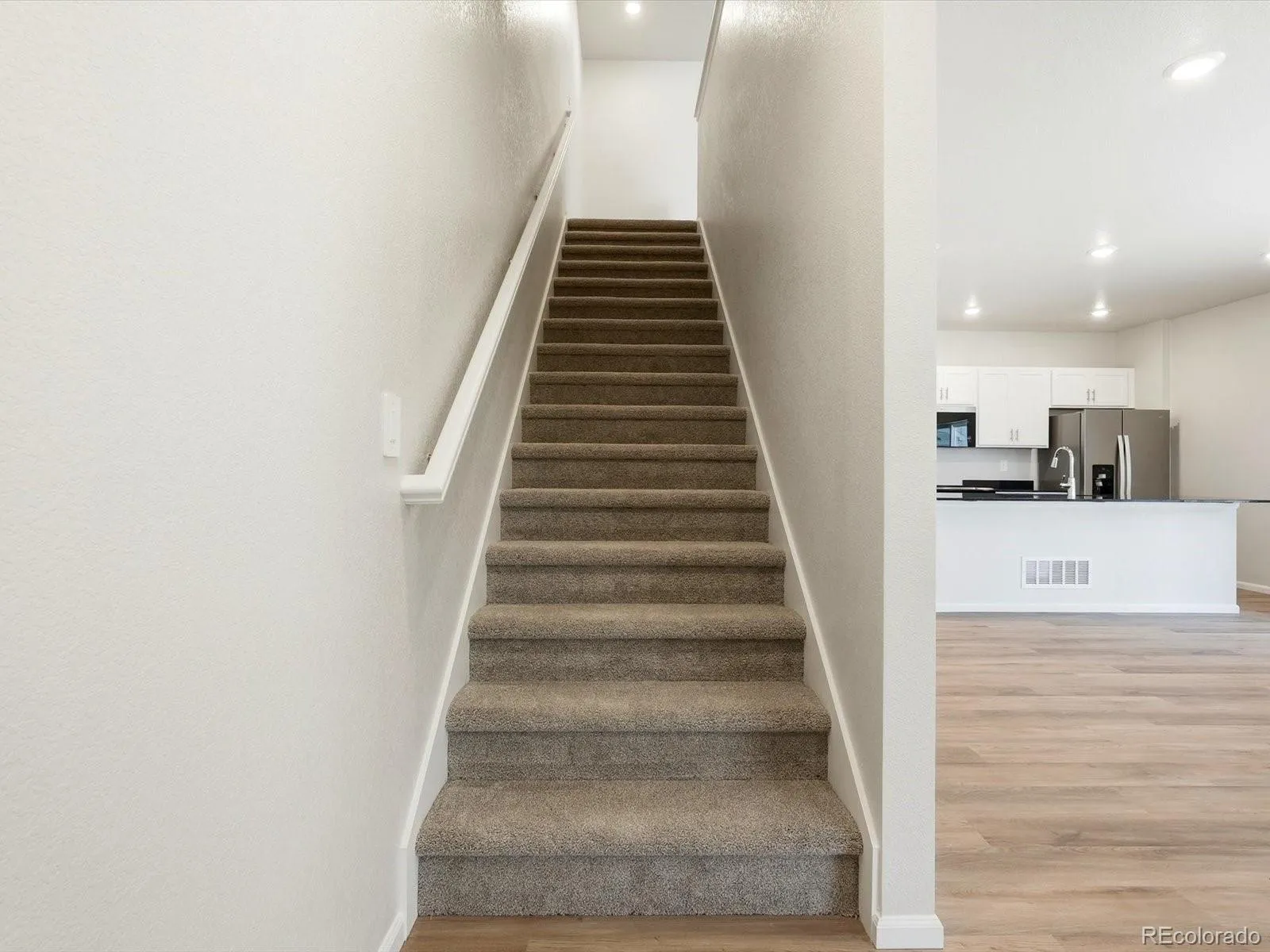 04072026225215 1600 14