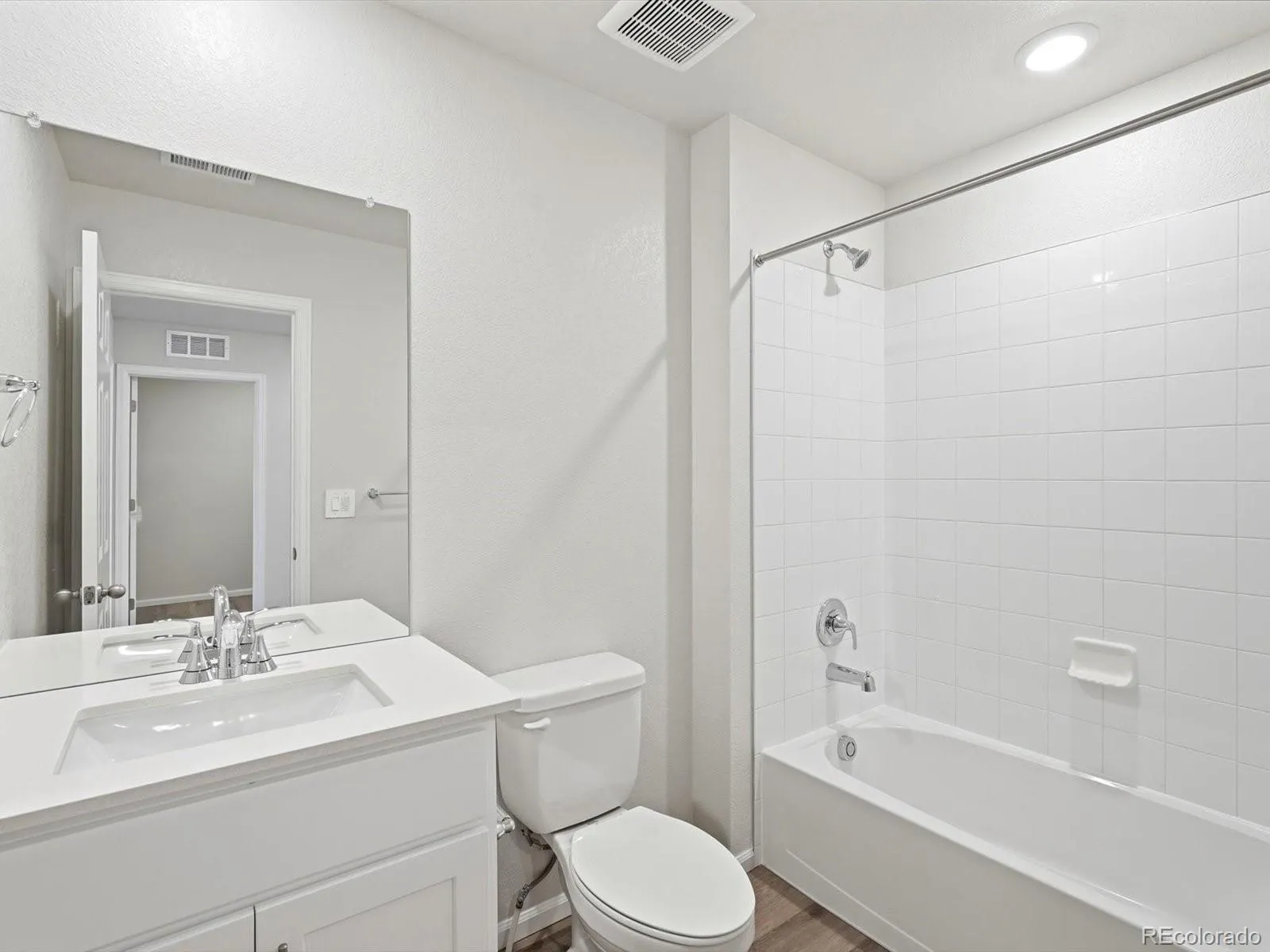 04072026225215 1600 18