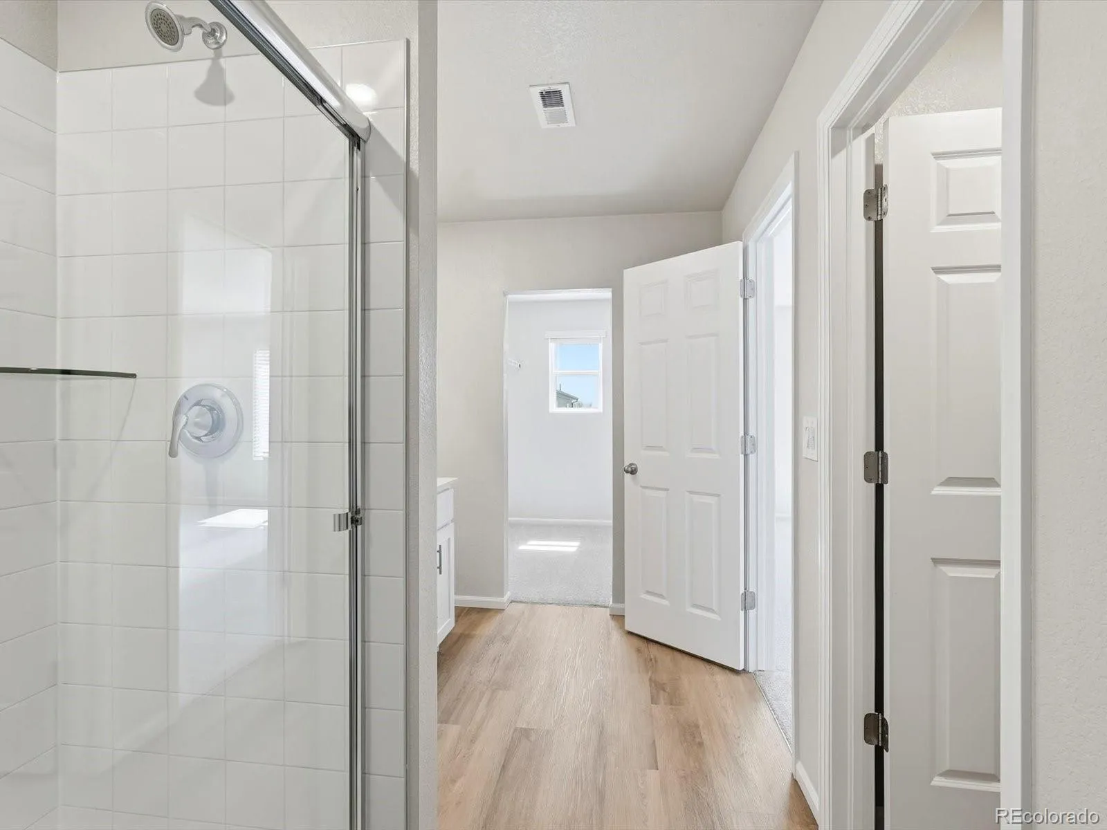 04072026225215 1600 24