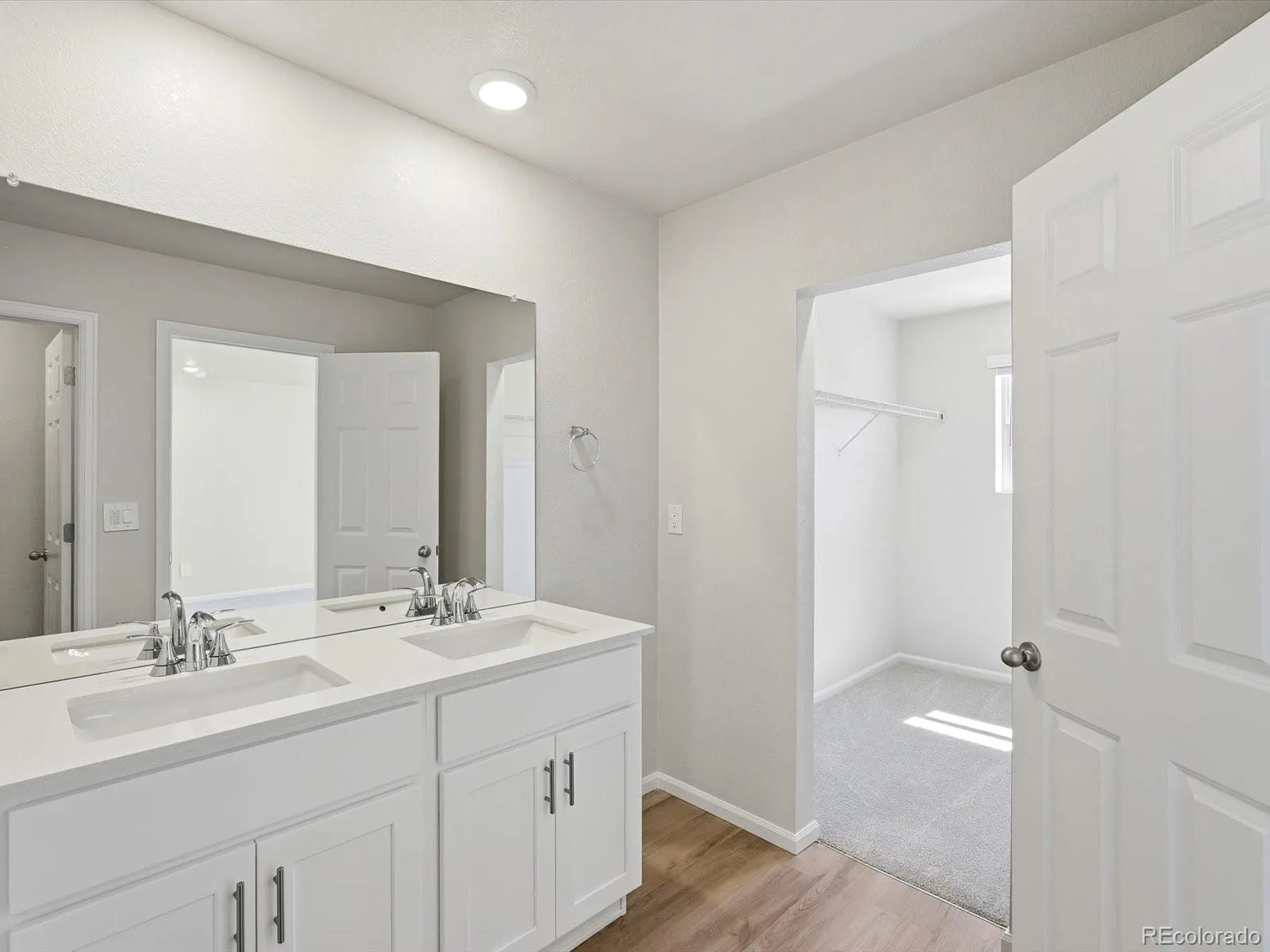 04072026225215 1600 25