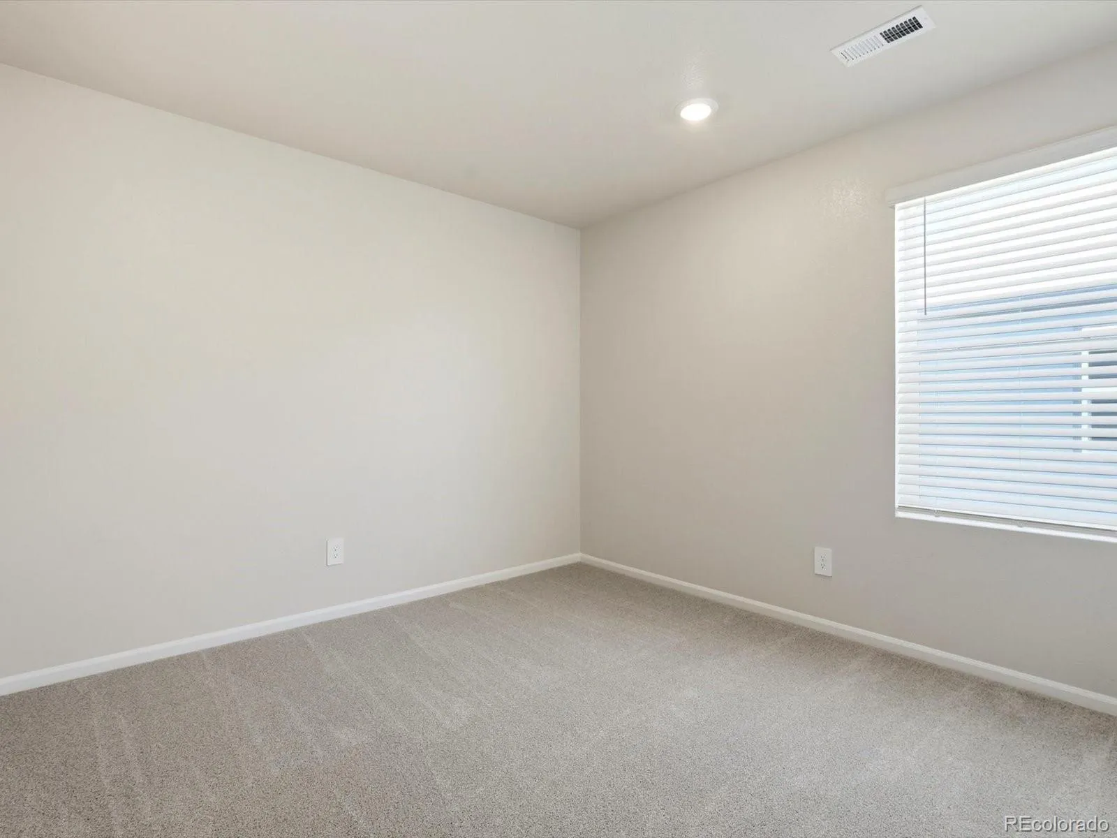 04072026225215 1600 28