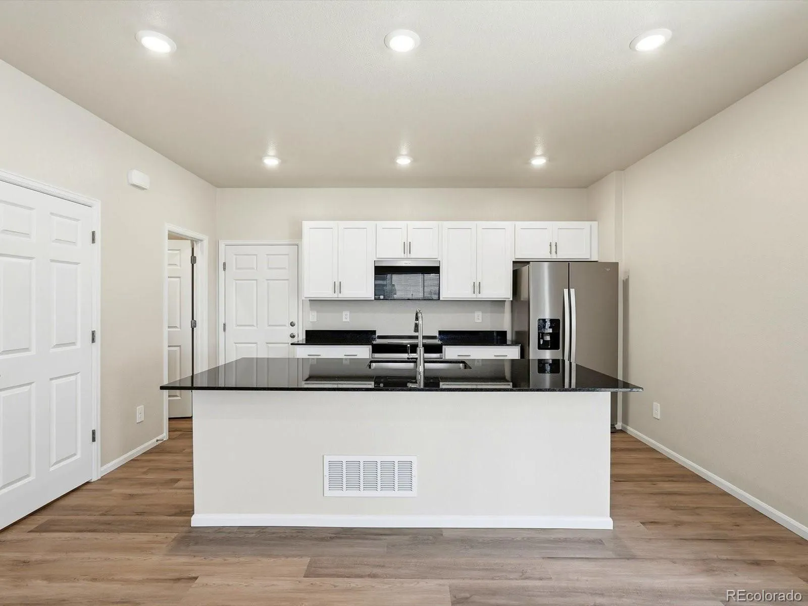 04072026225215 1600 6