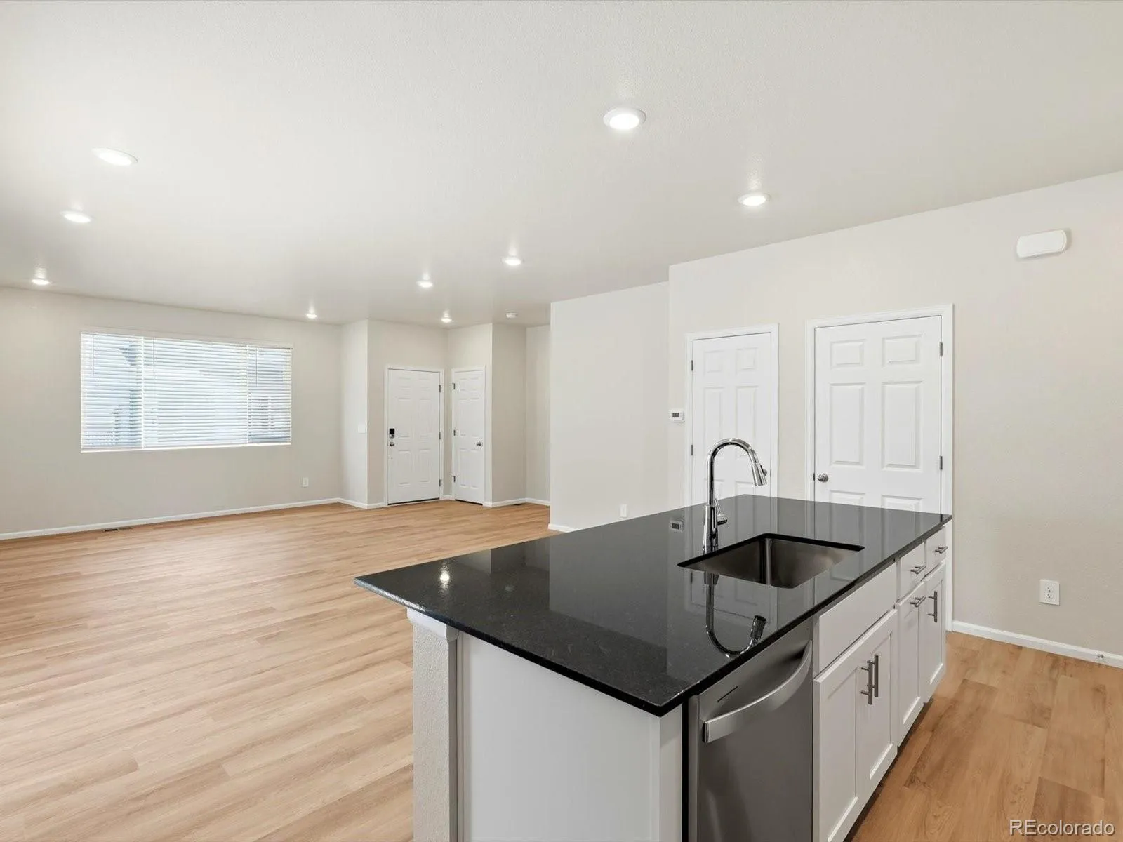 04072026225215 1600 8