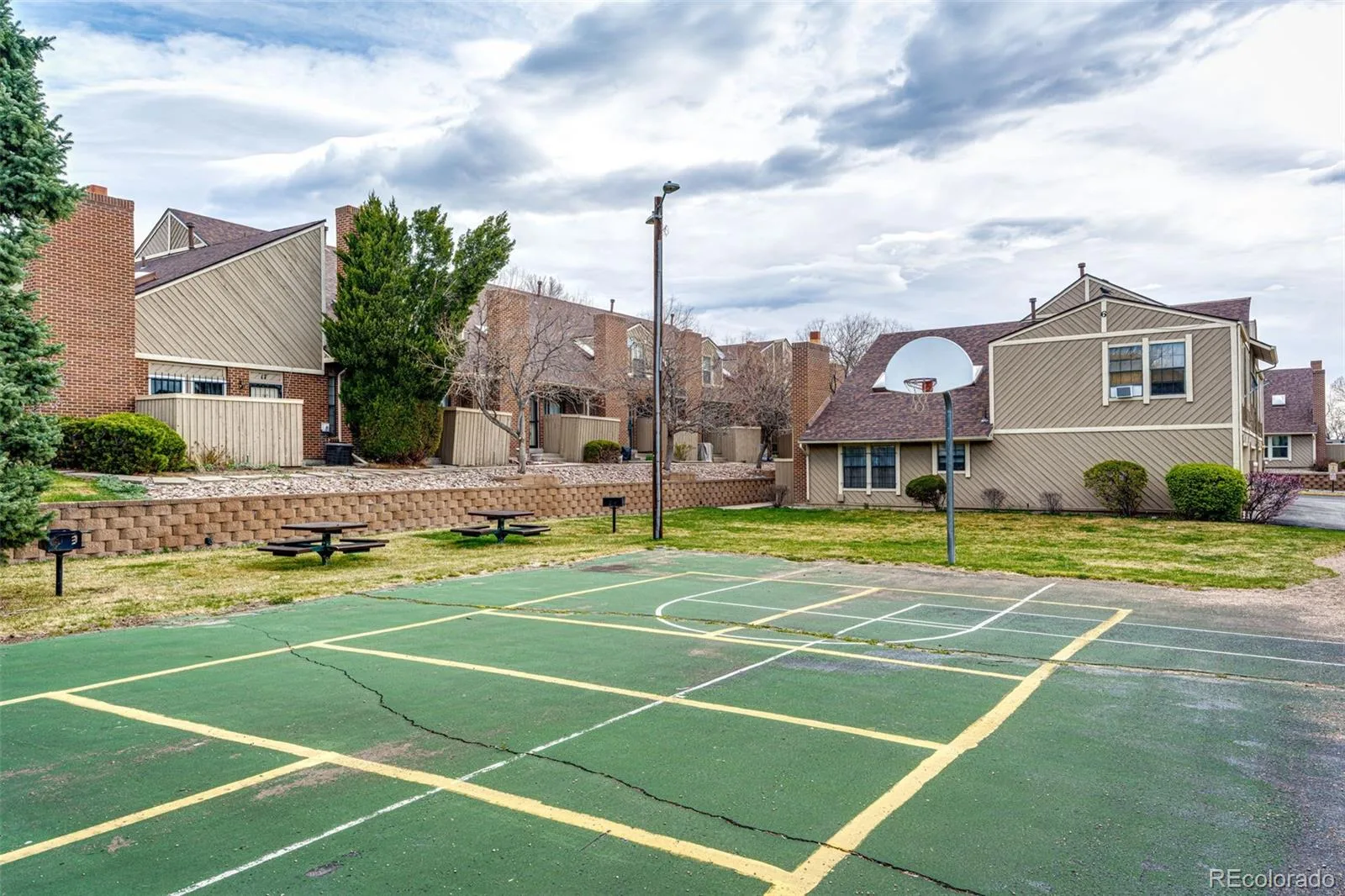3300 W Florida Avenue #104 Denver CO 80219 | MLS #REC4034973 07012026155317 1600 34