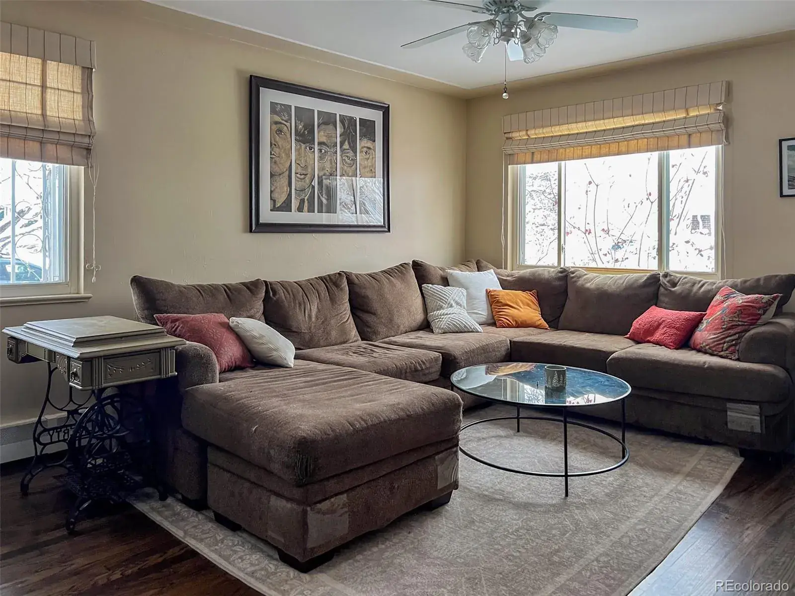 12042025220911 1600 10