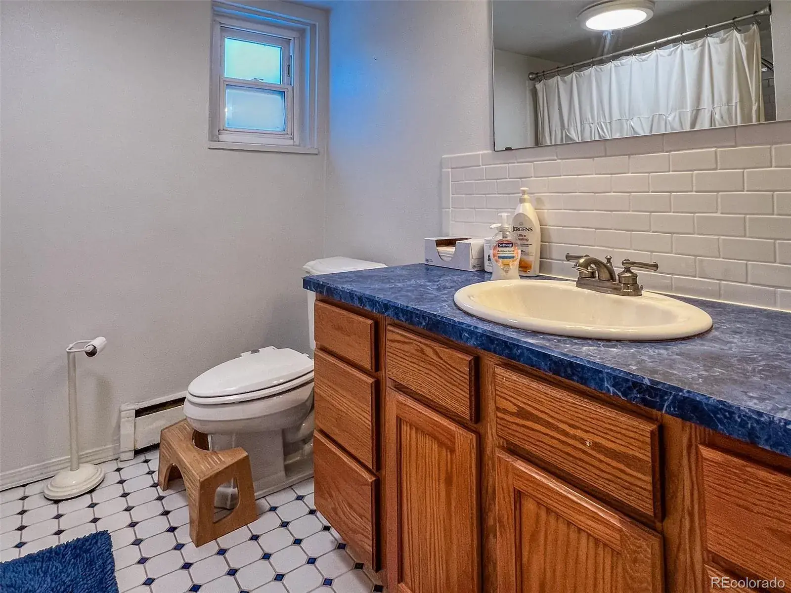 12042025220911 1600 18