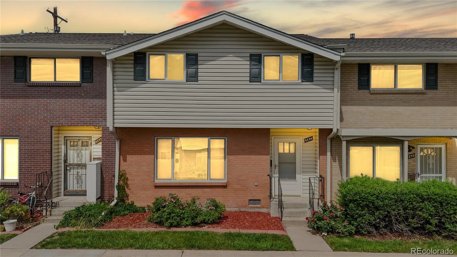 9238 E Mansfield Avenue Denver CO 80237 MLS #REC4036088 06122026072922 1600 2