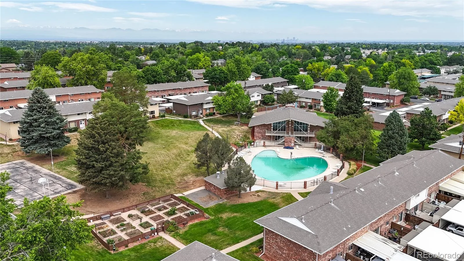 9238 E Mansfield Avenue Denver CO 80237 MLS #REC4036088 06122026072922 1600 24