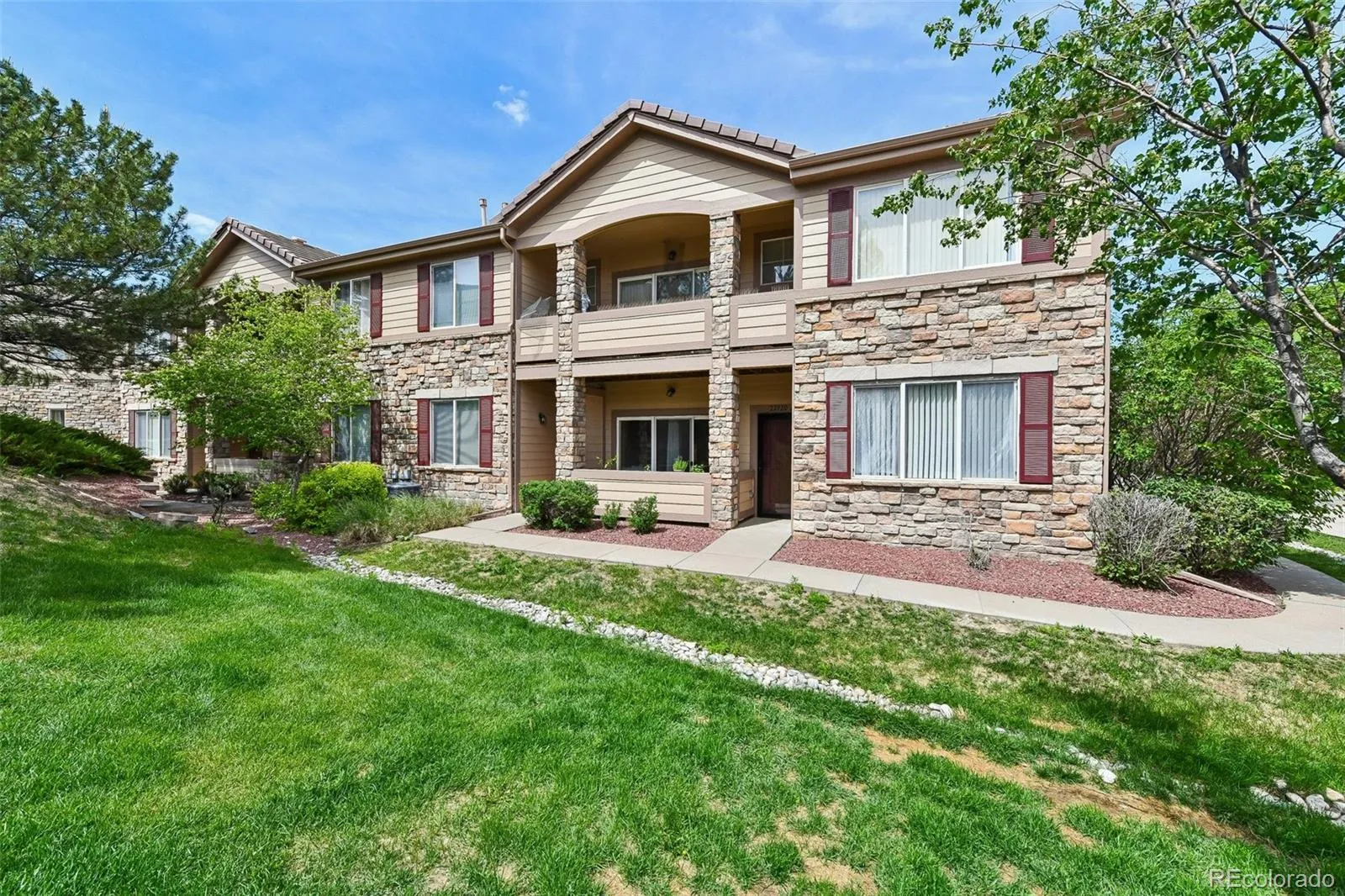 22920 E Roxbury Drive #E Aurora CO 80016 MLS #REC4037257 05282026140714 1600 1