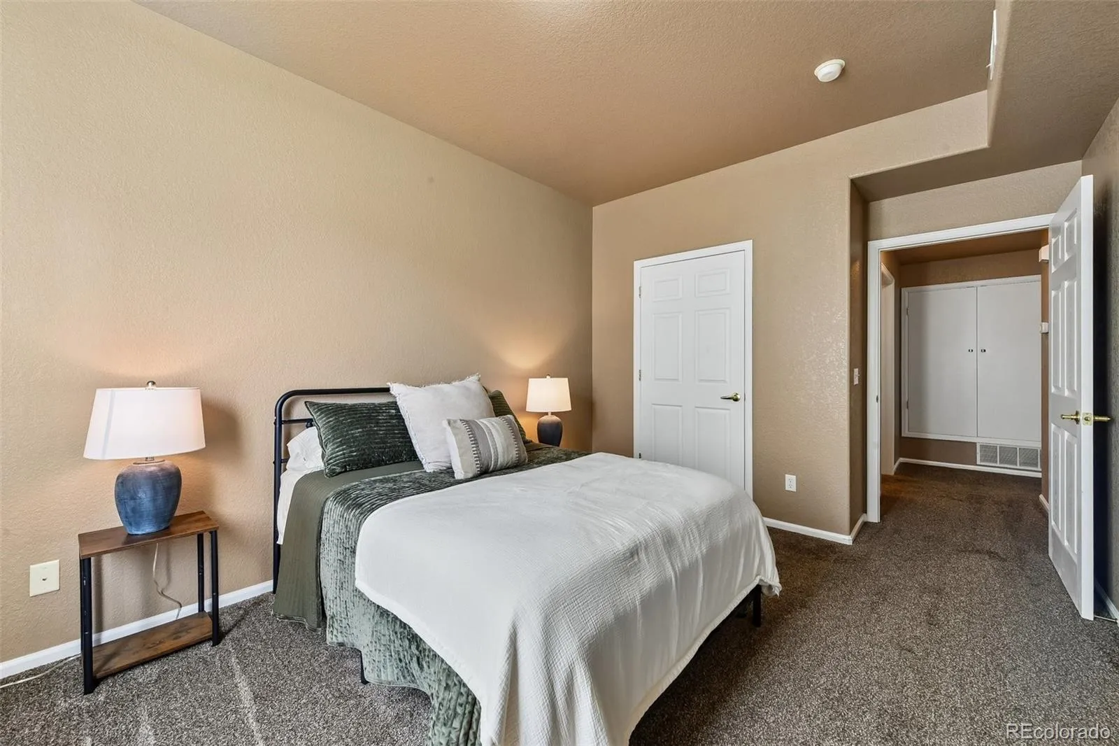 22920 E Roxbury Drive #E Aurora CO 80016 MLS #REC4037257 05282026140714 1600 18