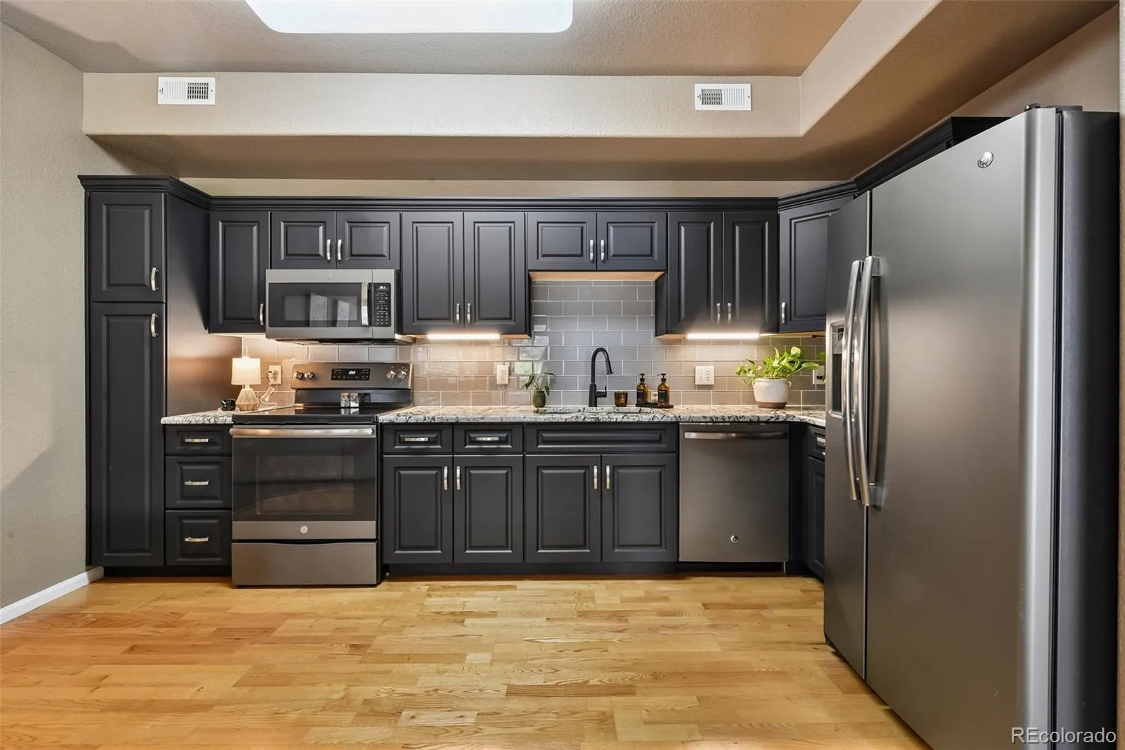 22920 E Roxbury Drive #E Aurora CO 80016 MLS #REC4037257 05282026140714 1600 9