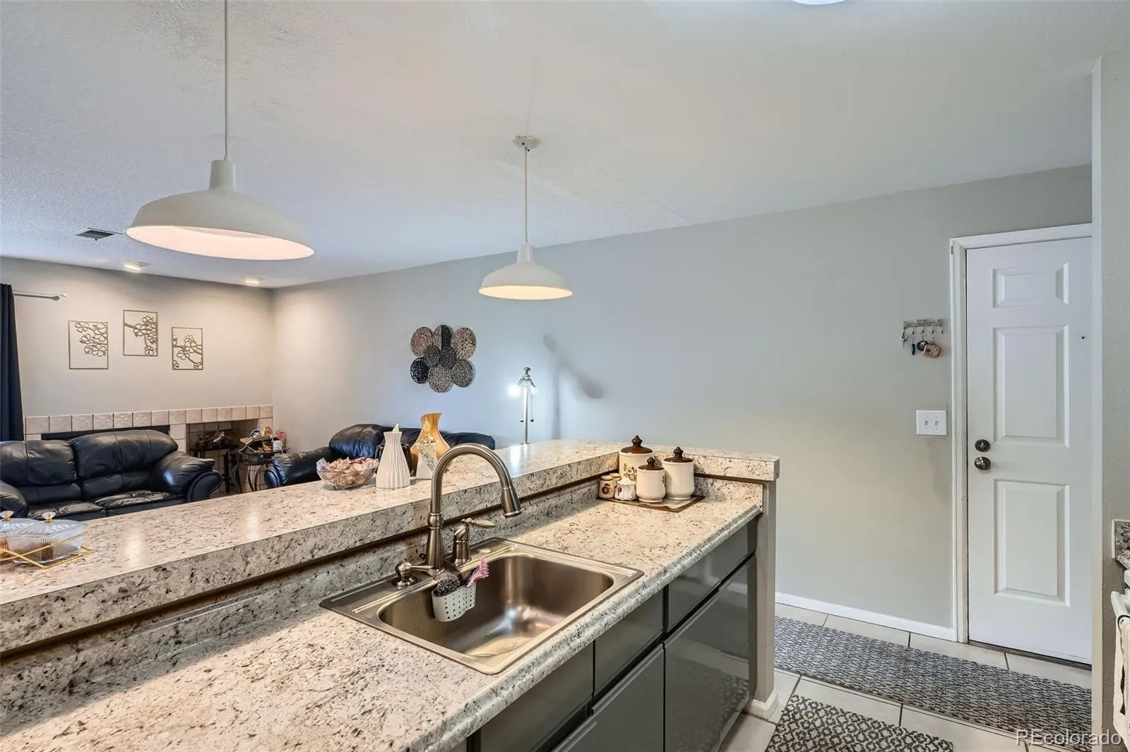 2575 S Syracuse Way #B107 Denver CO 80231 MLS #REC4037793 05052026040206 1600 4