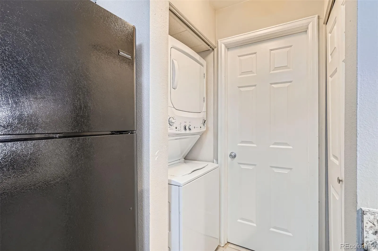 2575 S Syracuse Way #B107 Denver CO 80231 MLS #REC4037793 05052026040206 1600 6