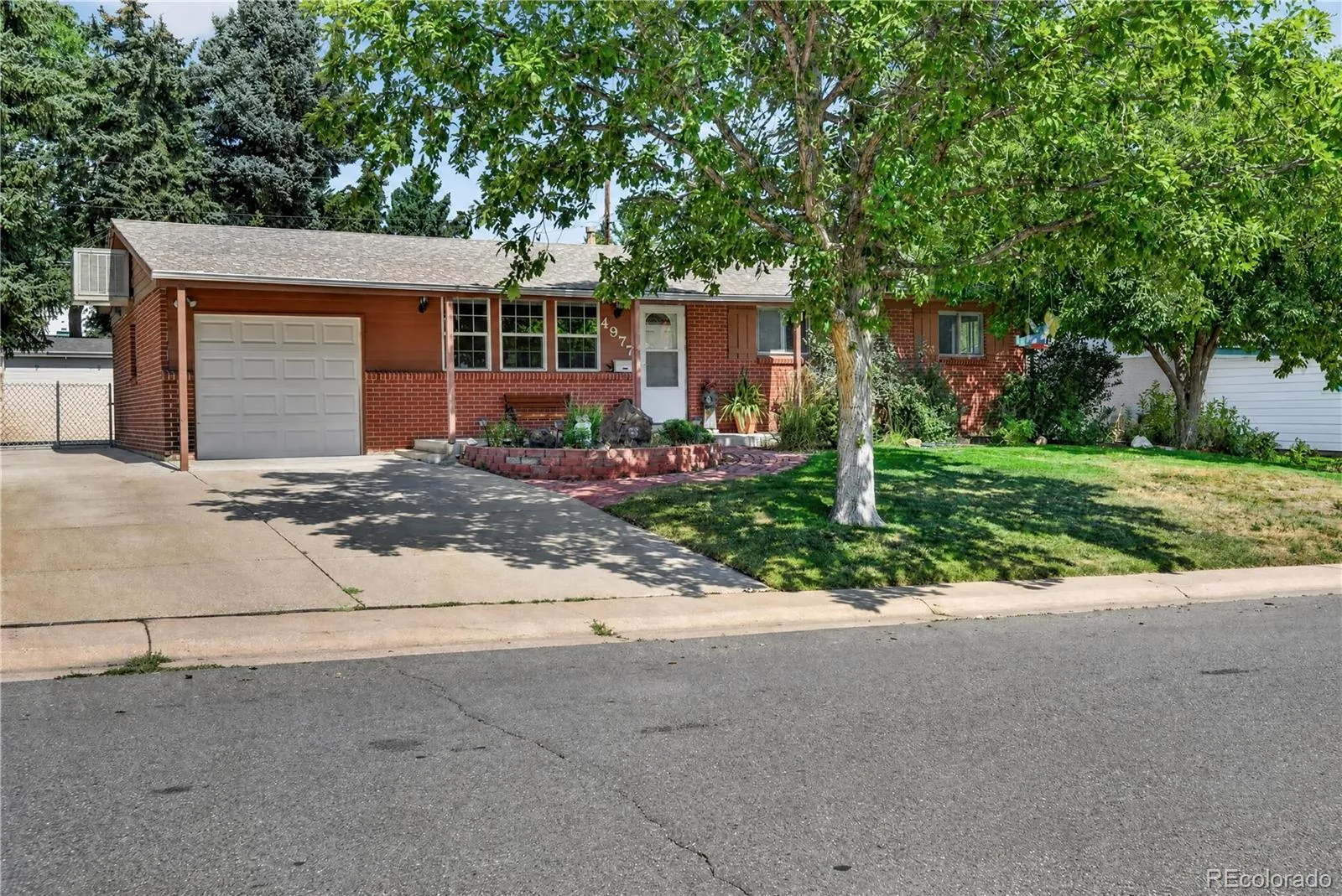 4977 S Perry Street Littleton CO 80123 | MLS #REC4039843 08192026225405 1600 1