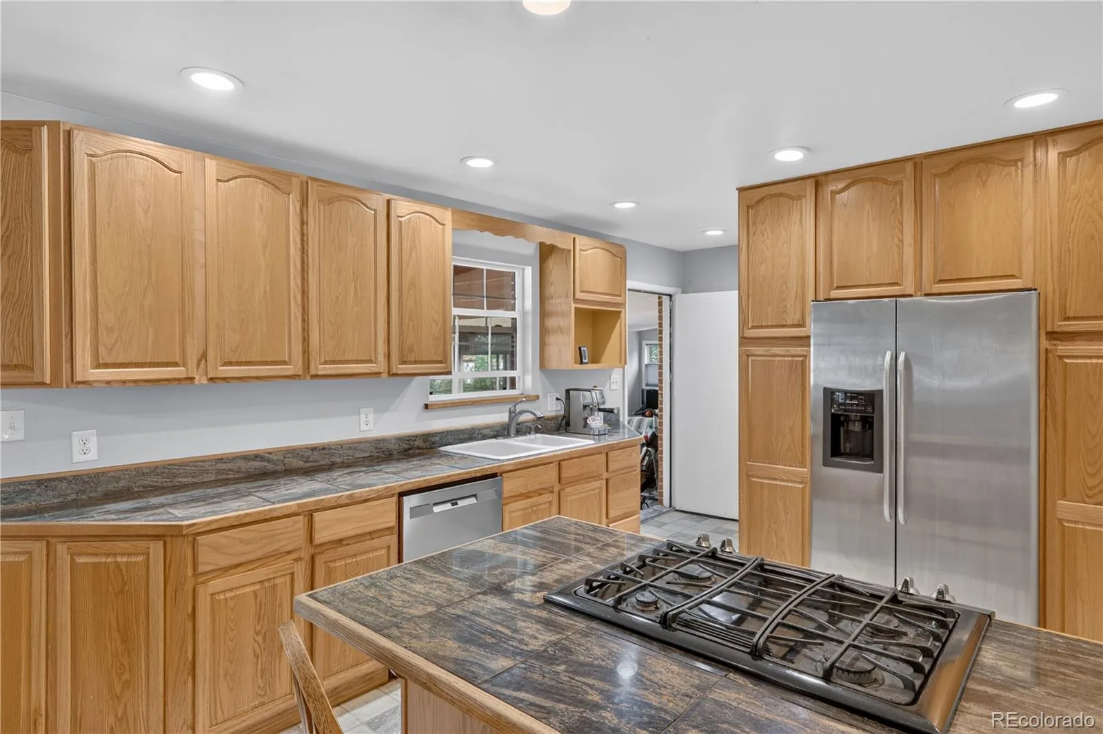 4977 S Perry Street Littleton CO 80123 | MLS #REC4039843 08192026225405 1600 11