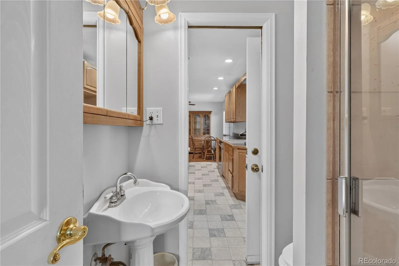 4977 S Perry Street Littleton CO 80123 | MLS #REC4039843 08192026225405 1600 26