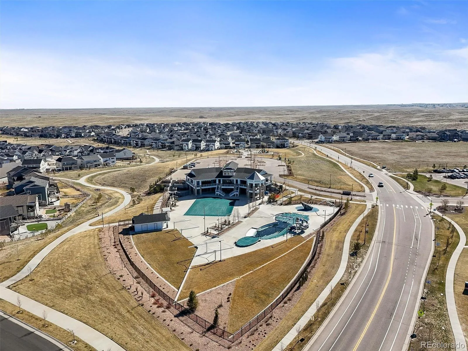 26890 E Roxbury Place Aurora CO 80016 MLS #REC4040806 07132026182428 1600 41