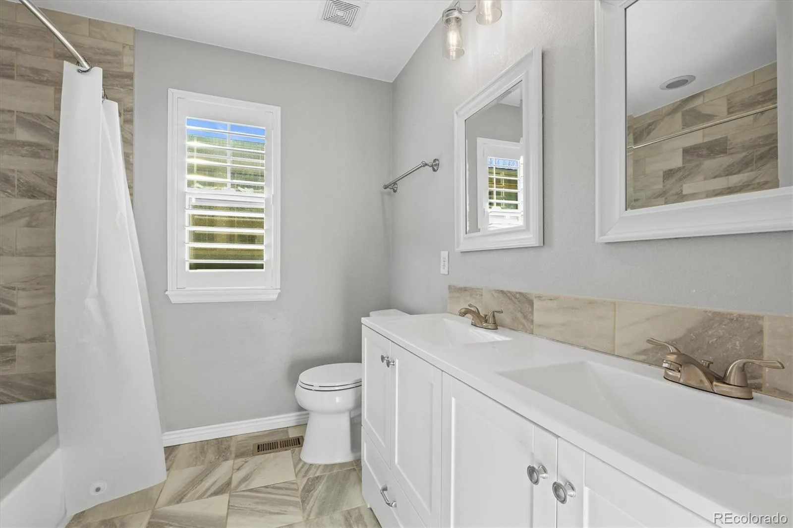 26890 E Roxbury Place Aurora CO 80016 MLS #REC4040806 07132026182428 1600 8
