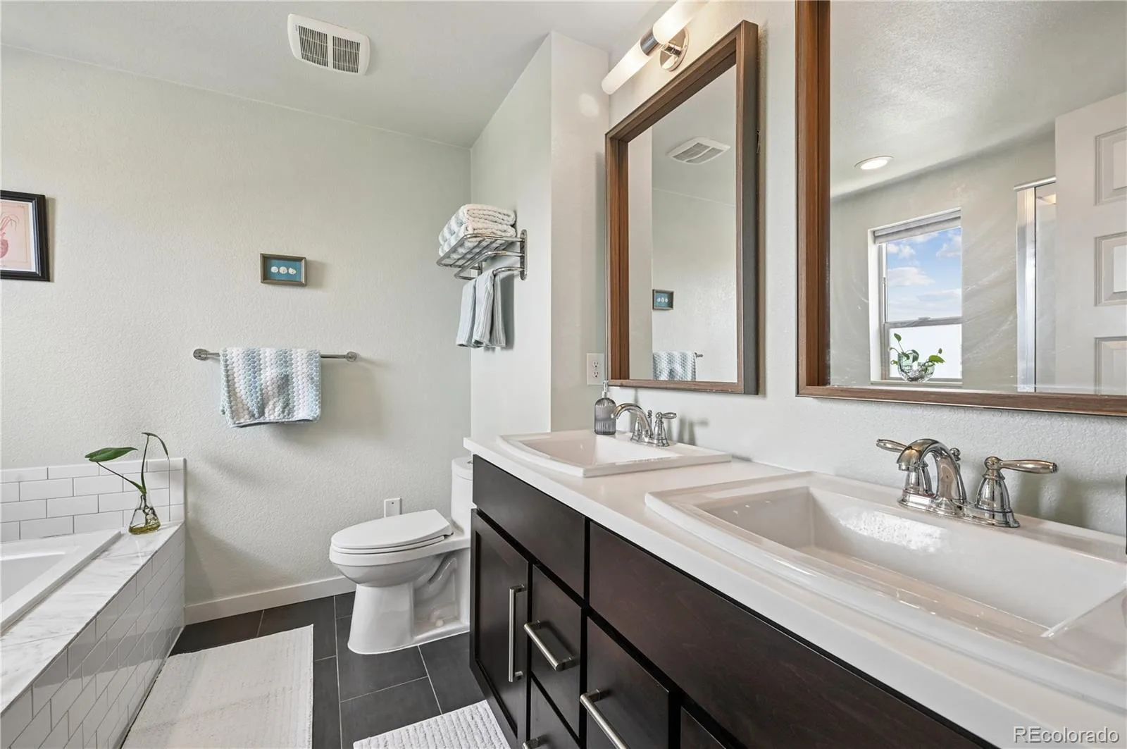 9002 E 50th Drive Denver CO 80238 | MLS #REC4043740 07262026200420 1600 17