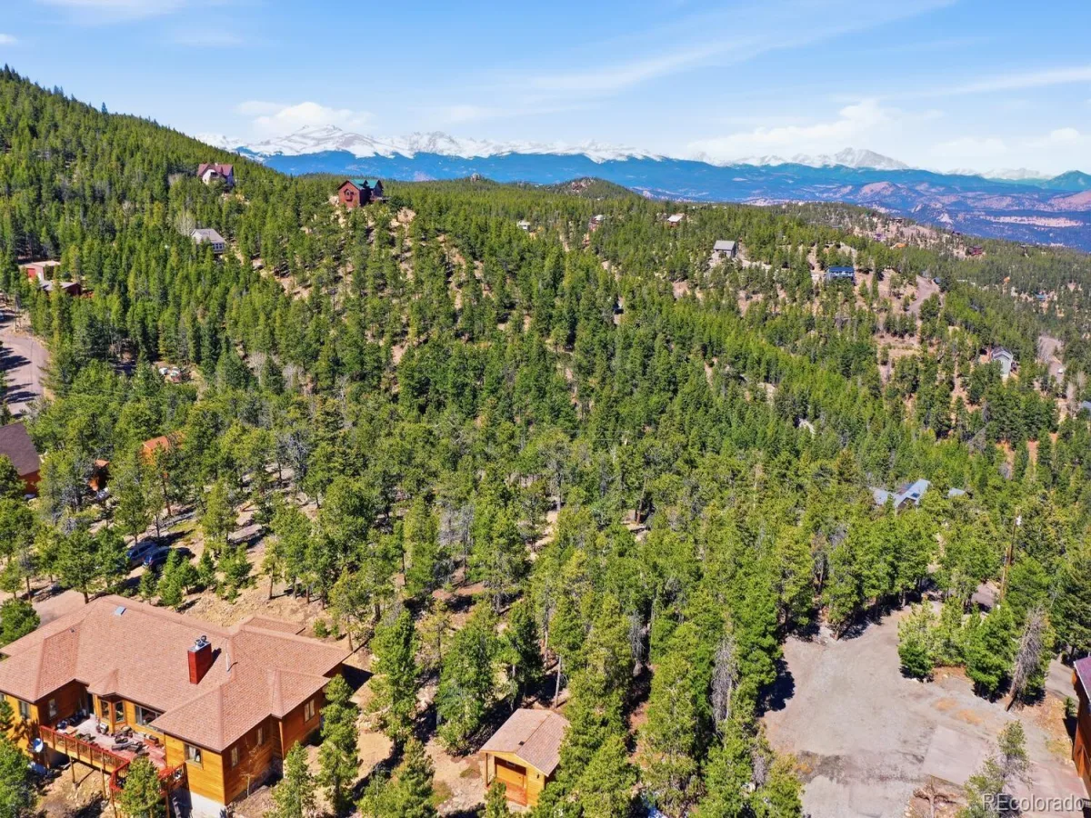 33149 Janelle Circle Golden CO 80403 | MLS #REC4043750 08122026163753 1200 21