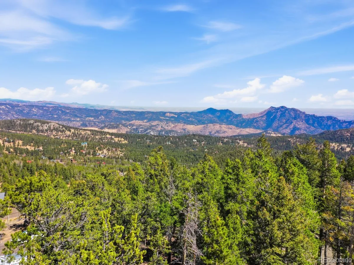 33149 Janelle Circle Golden CO 80403 | MLS #REC4043750 08122026163753 1200 8