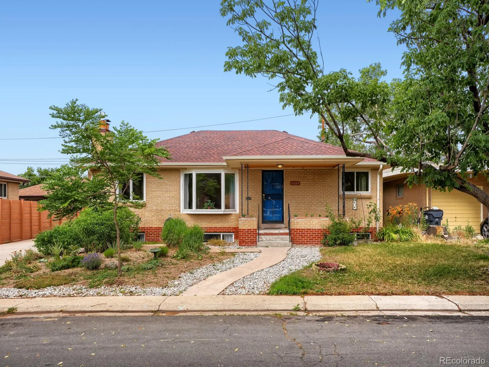 1009 Kenton Street Aurora CO 80010 MLS #REC4044179 06292026171950 1600 1