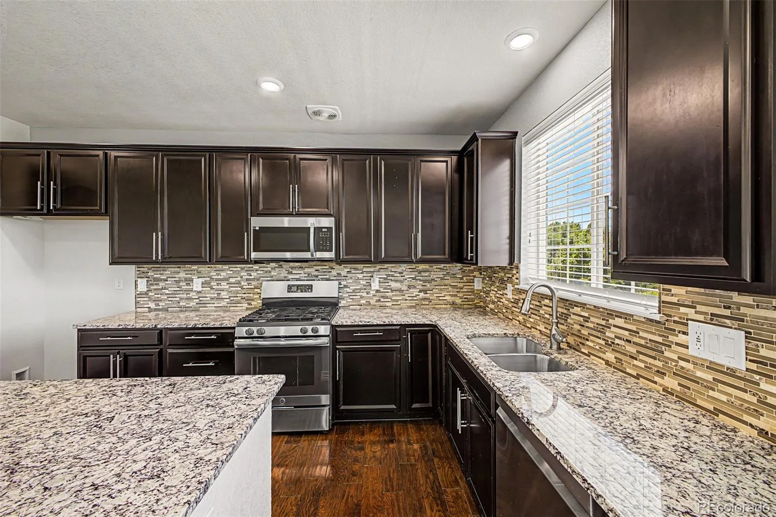 20936 E Duke Place Aurora CO 80013 MLS #REC4046510 06182026232858 1600 15