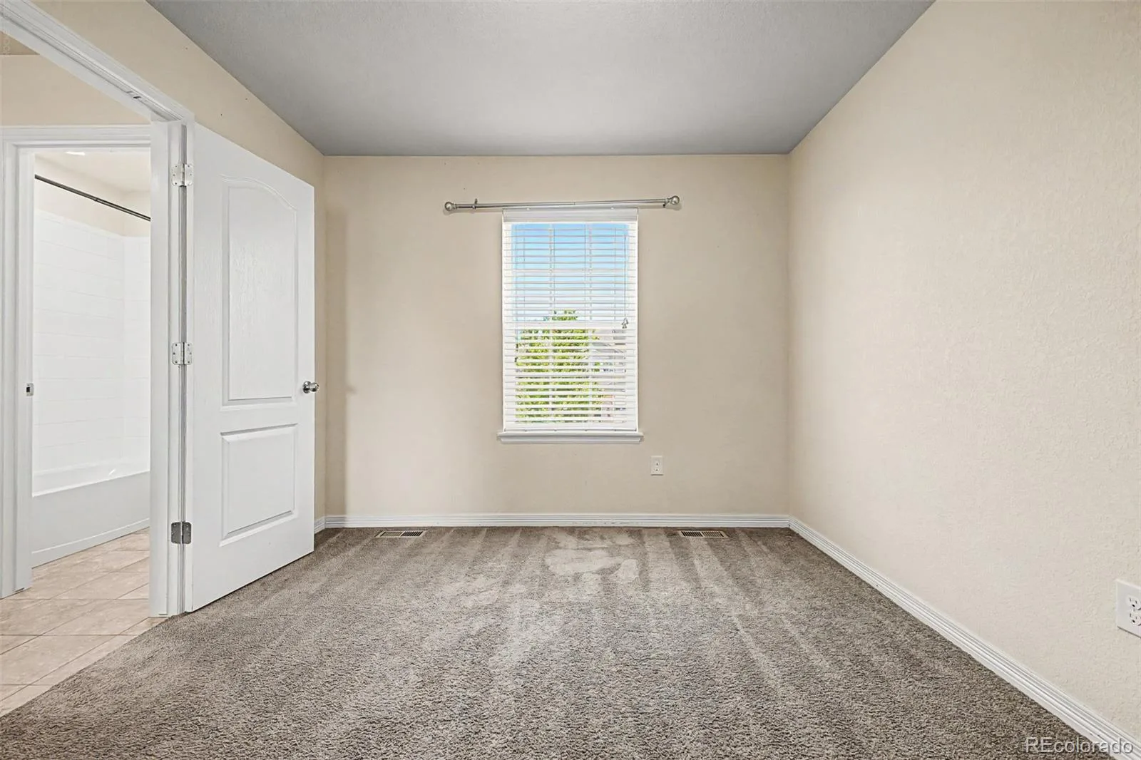 20936 E Duke Place Aurora CO 80013 MLS #REC4046510 06182026232858 1600 25