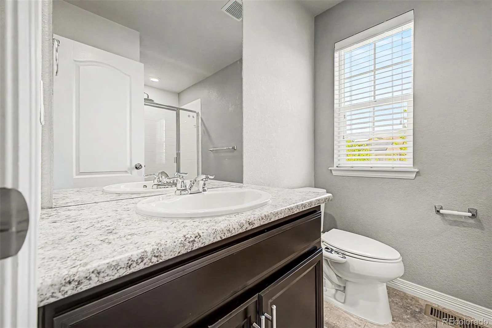 20936 E Duke Place Aurora CO 80013 MLS #REC4046510 06182026232858 1600 33
