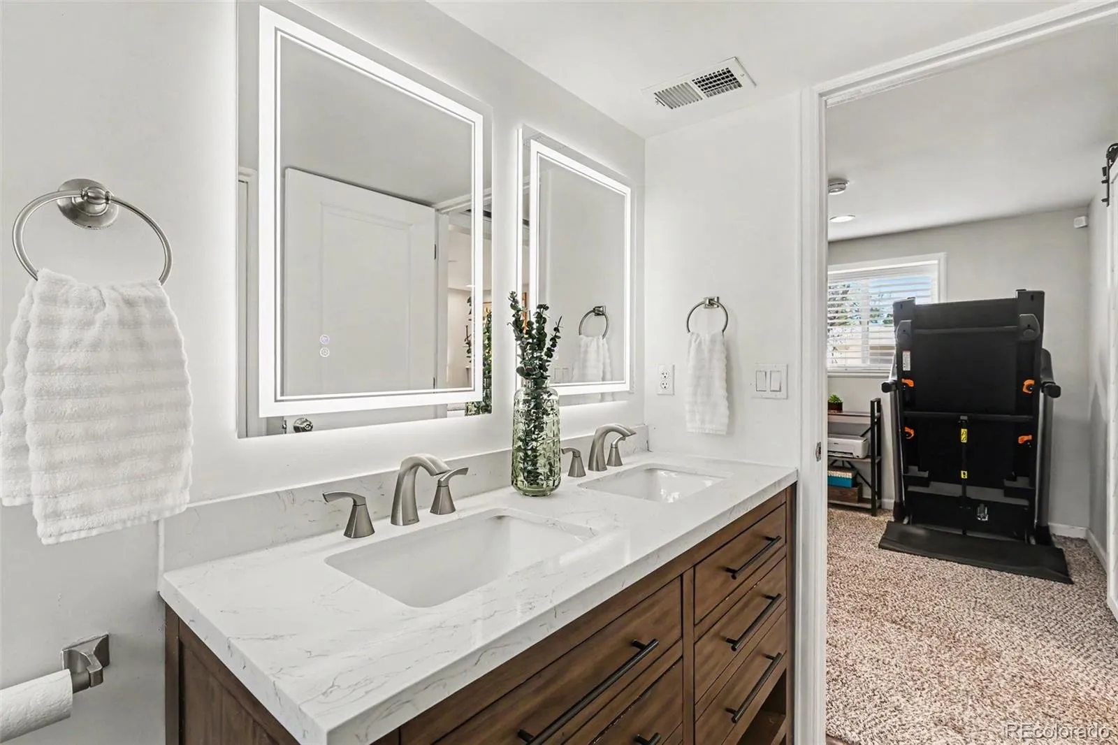 16570 E Baltic Place Aurora CO 80013 MLS #REC4048891 05092026054712 1600 27