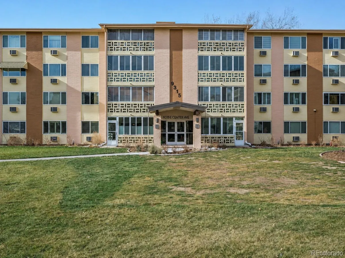 9315 E Center Avenue #2D Denver CO 80247 MLS #REC4053622 05122026190244 1200 19