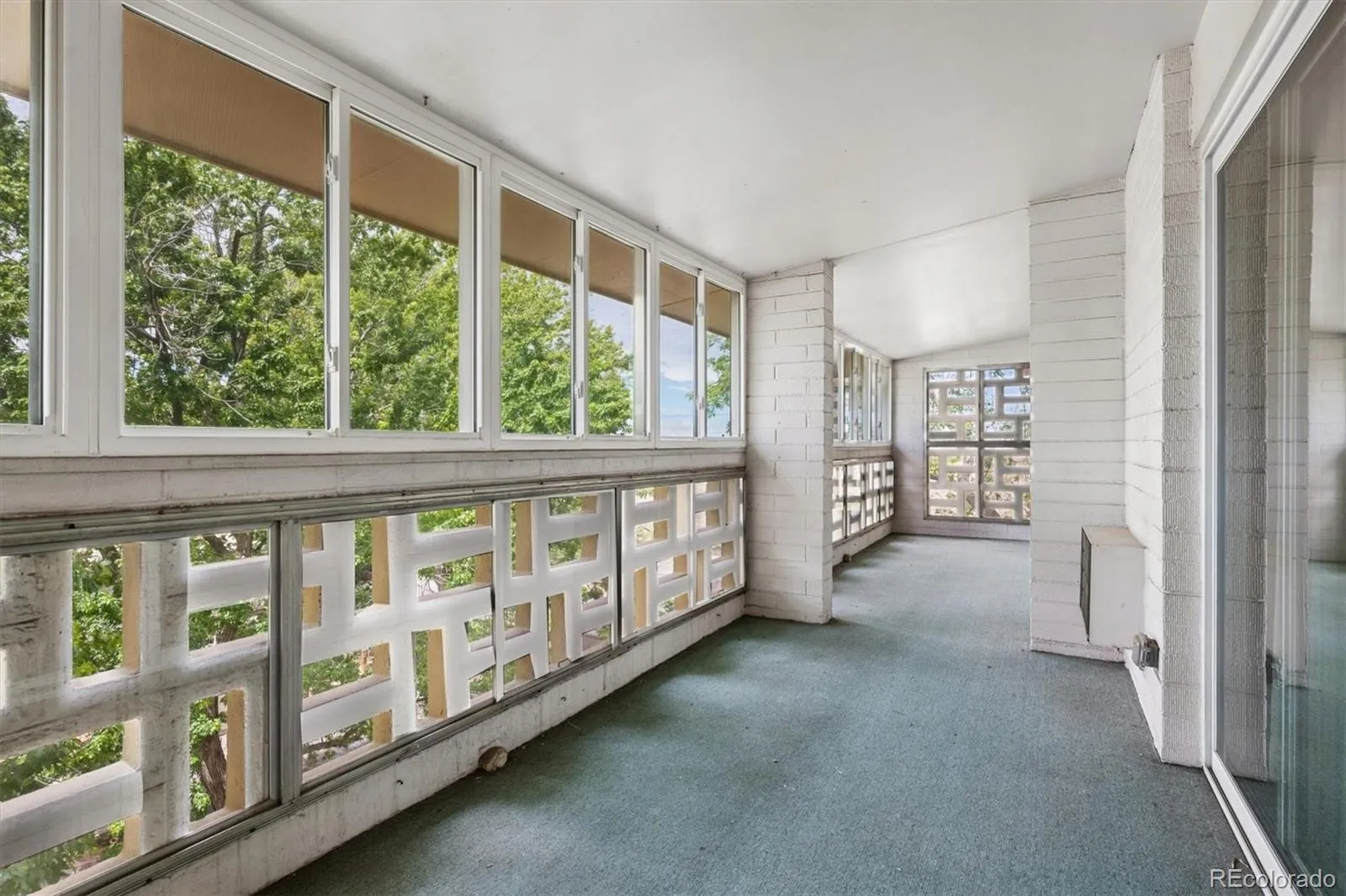 9315 E Center Avenue #2D Denver CO 80247 MLS #REC4053622 05122026190244 1600 17