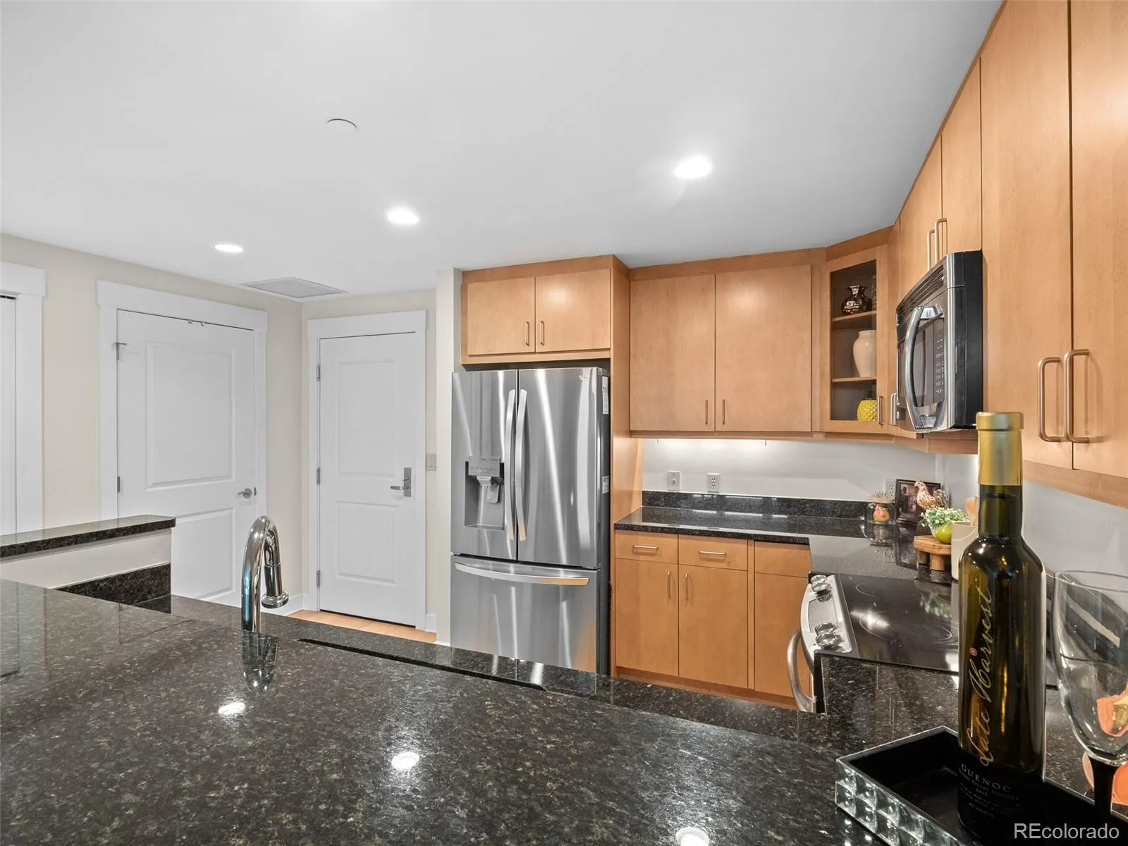 7220 W Bonfils Lane #205 Lakewood CO 80226 MLS #REC4054696 04182026195441 1600 13