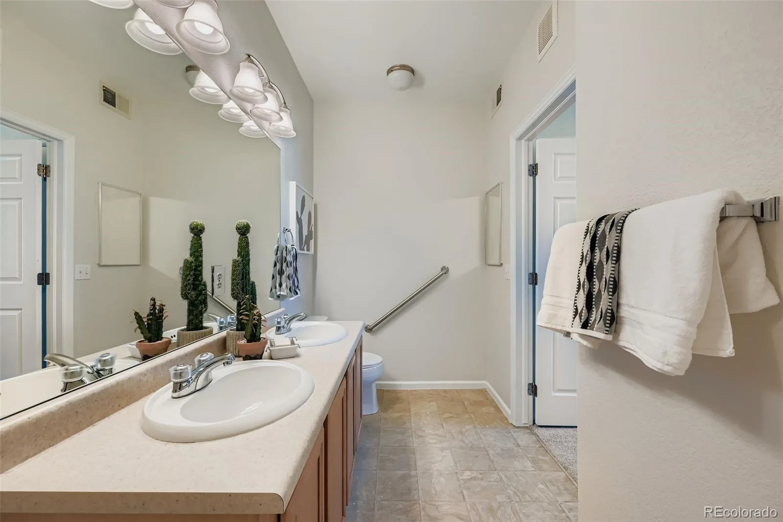 15700 E Jamison Drive #Bldg 7-101 Englewood CO 80112 | MLS #REC4054841 07172026213455 1600 15