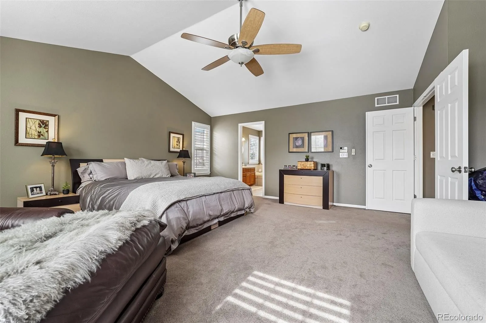 10053 Heywood Street Littleton CO 80130 | MLS #REC4054844 07152026225737 1600 22