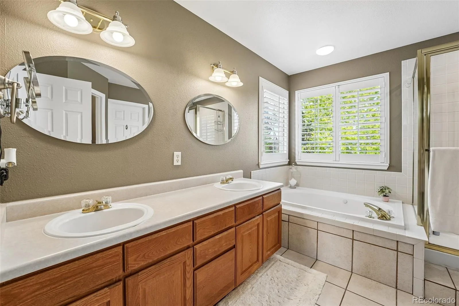 10053 Heywood Street Littleton CO 80130 | MLS #REC4054844 07152026225737 1600 24