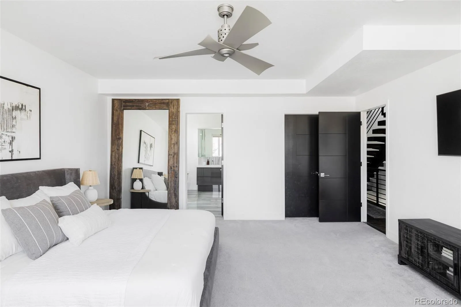 2740 Hazel Court Denver CO 80211 MLS #REC4055677 06132026033915 1600 24
