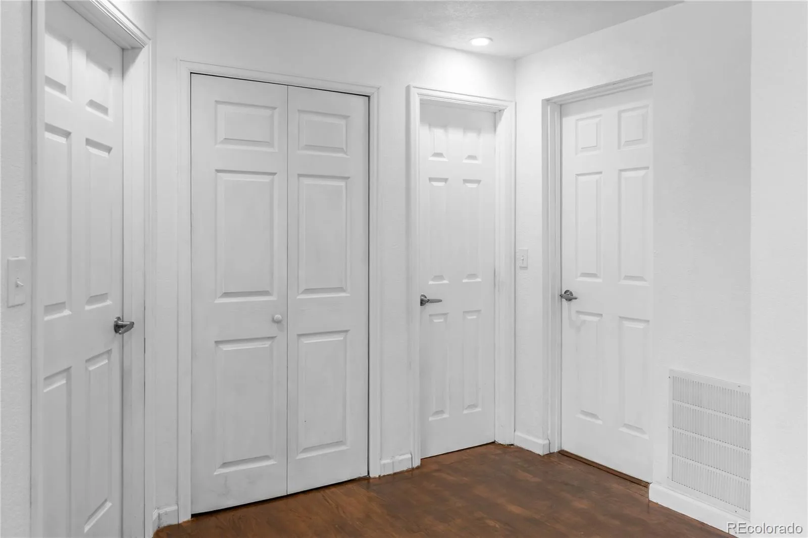 7010 W 44th Avenue Wheat Ridge CO 80033 MLS #REC4057845 05212026005045 1600 12