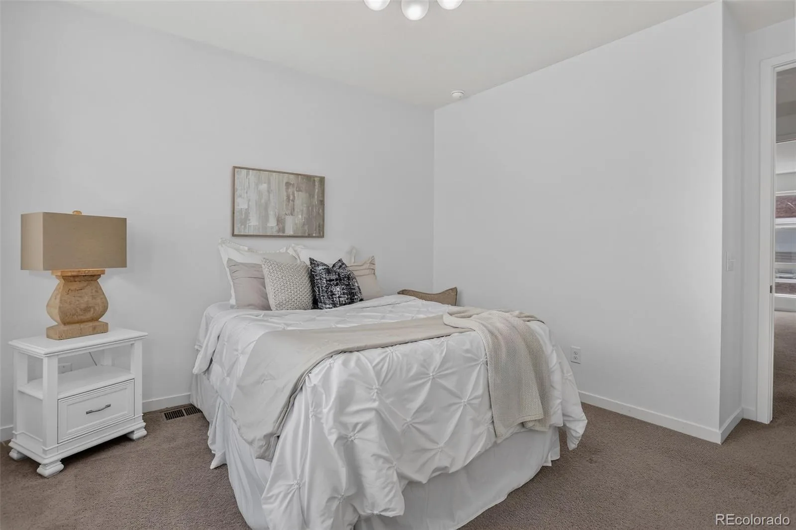 530 E Hinsdale Avenue Littleton CO 80122 | MLS #REC4058081 08272026043321 1600 24